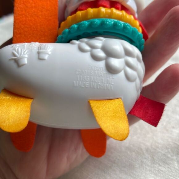 Fisher-Price Click Clack Liama take along toy sensory exploration - Picture 4 of 6